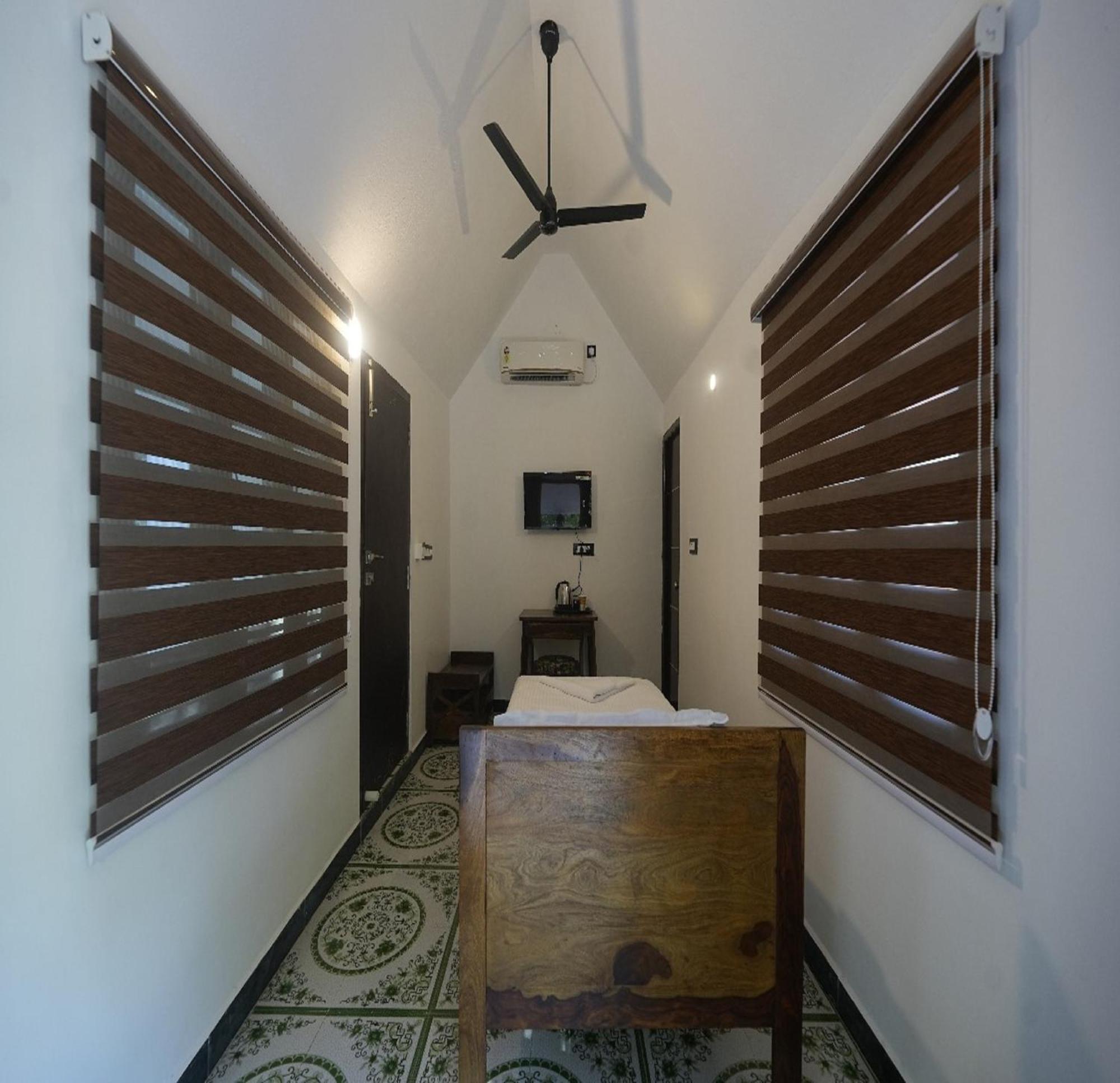 Courtyard Castle Heritage Resort Pondicherry Luaran gambar