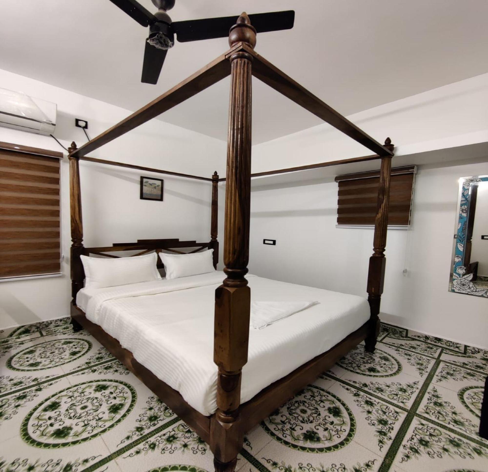 Courtyard Castle Heritage Resort Pondicherry Luaran gambar